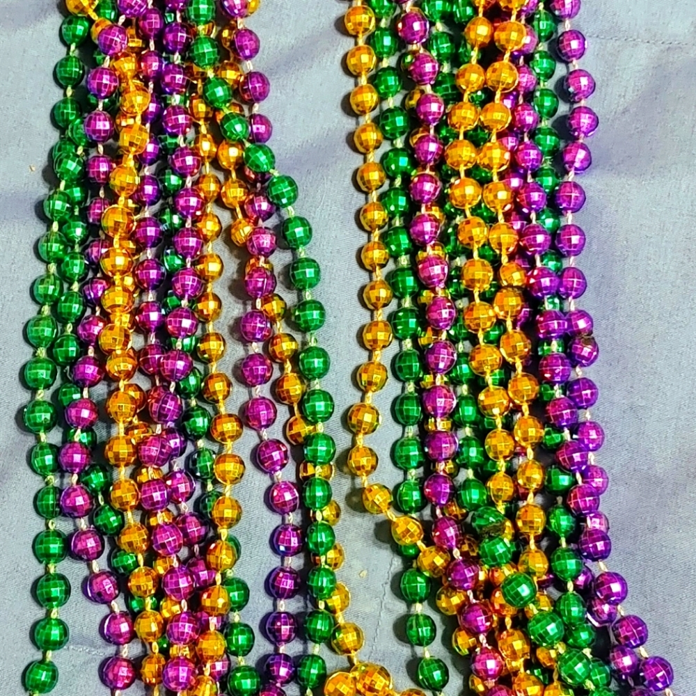 NWT/NWOT MARDI GRAS BEAD NECKLACES
